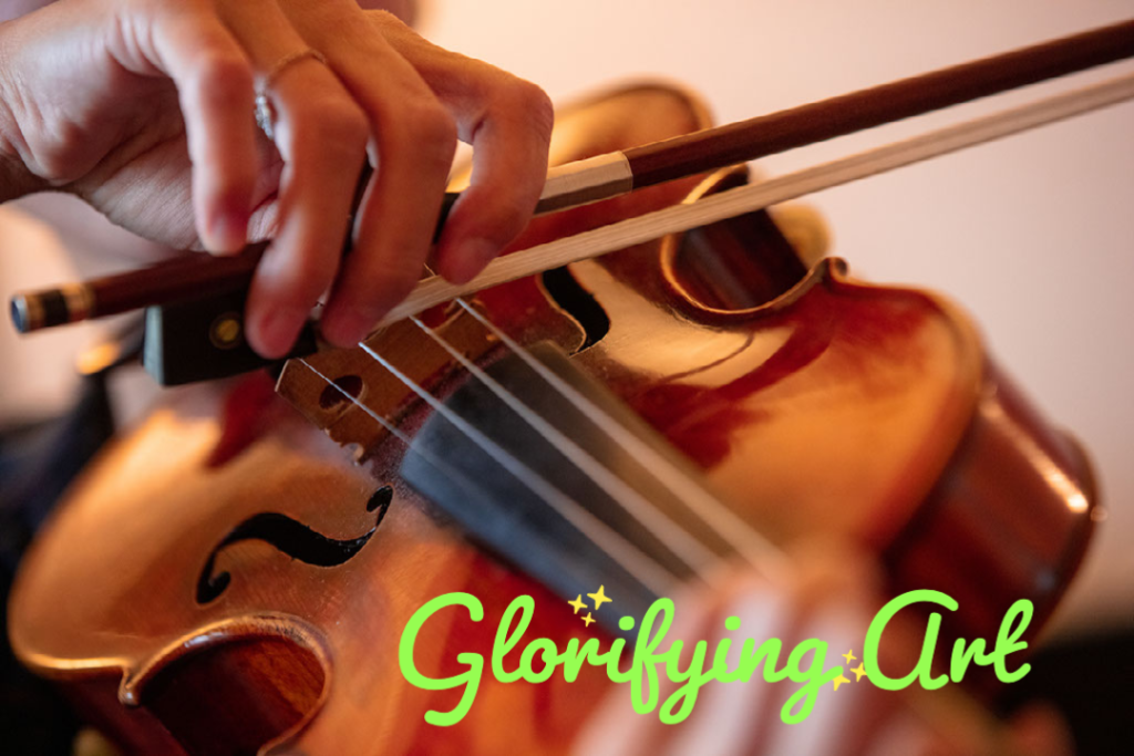 violin - Glorifying the Arts